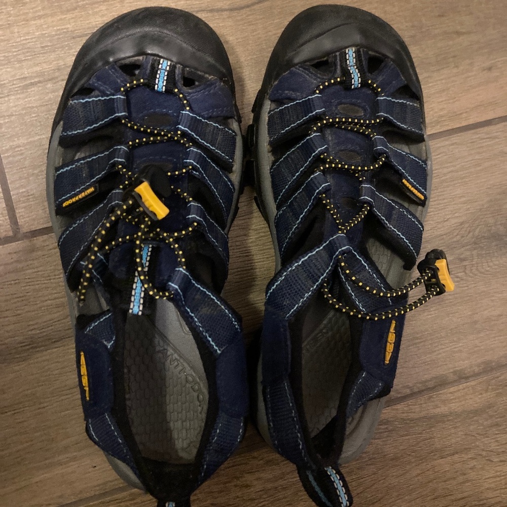 Keen hiking sandals